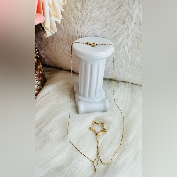 Dainty Star with Zirconia Stone Necklace. 💛 Real 18 Karat Solid Gold Jewelry 💛 - Picture 7 of 11